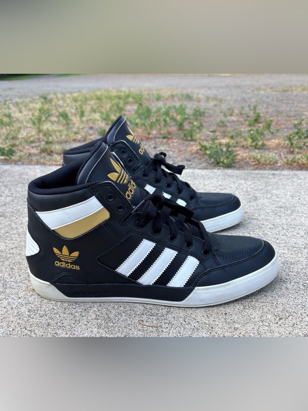 adidas Hard Court High Black White Gold FV5327 Men’s Size 11.5 Rare High Tops
